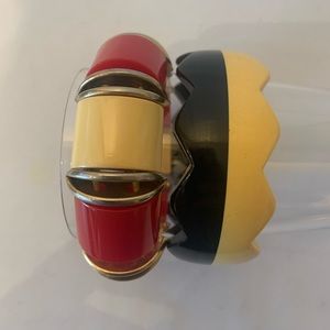 Vintage Bakelite Bracelets. Set of 2. Tested.